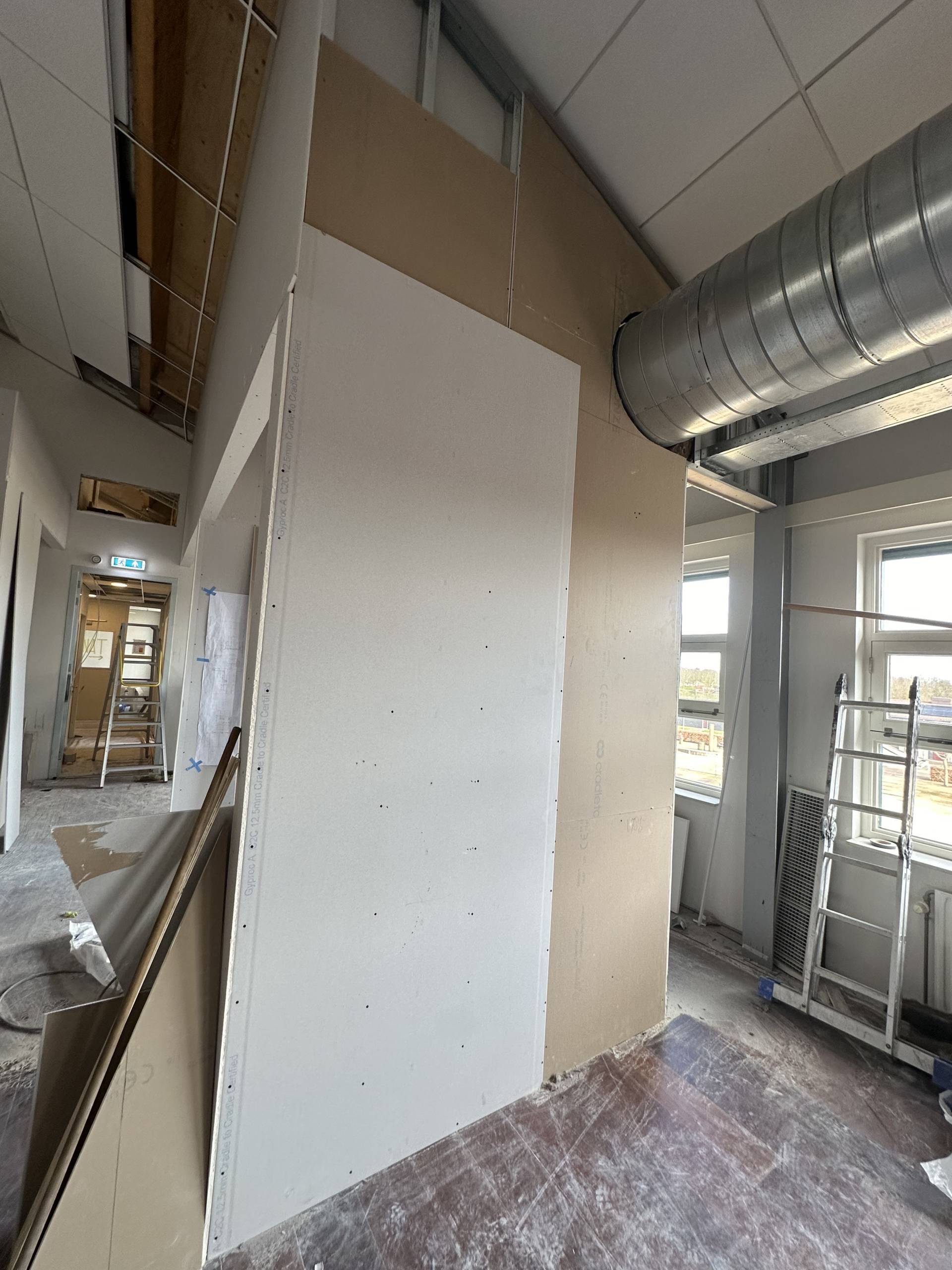 Maatwerk wandkast woonkamer