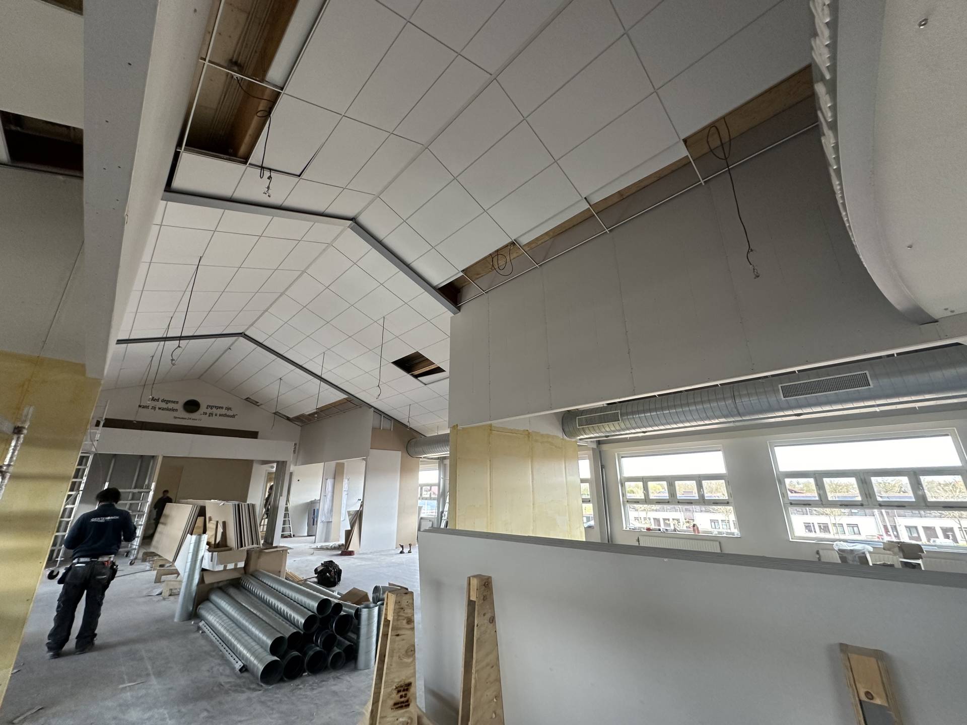 Akoestisch plafond vergaderruimte